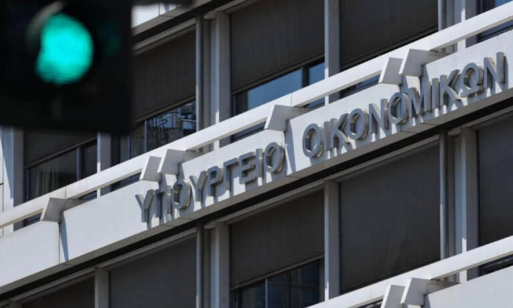 Σκέψεις παράτασης 72 ωρών για τις φορολογικές δηλώσεις